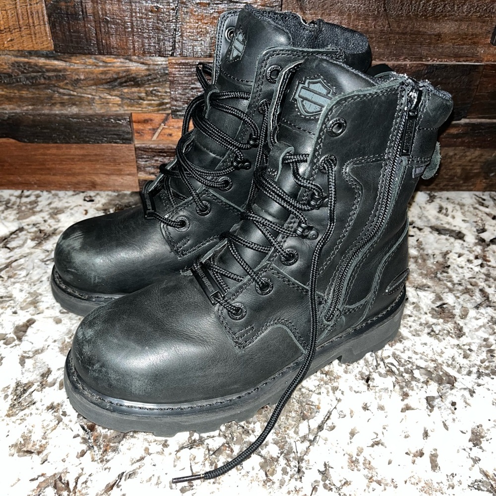 Mens size 7.5 Harley Davidson black leather boots